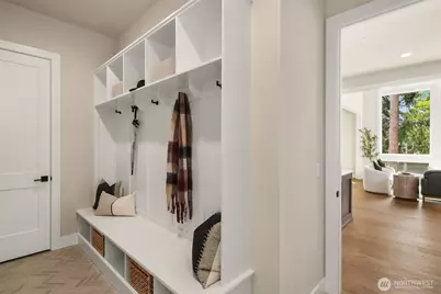 1487 158th Court SE, Bellevue, WA 98008 - Photo 5