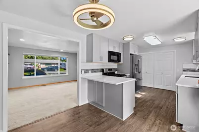 20414 20th Place W, Lynnwood, WA 98036 - Photo 5