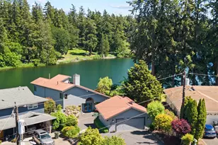 1024 Mountain View Blvd S, Spanaway, WA 98387 - Photo 5
