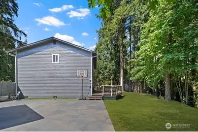 3310 220th Avenue SE, Sammamish, WA 98075 - Photo 31