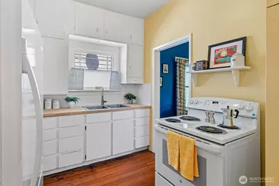 7729 12th Avenue SW, Seattle, WA 98106 - Photo 11