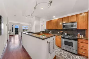 2607 Western Ave, Seattle, WA 98121 - Photo 17
