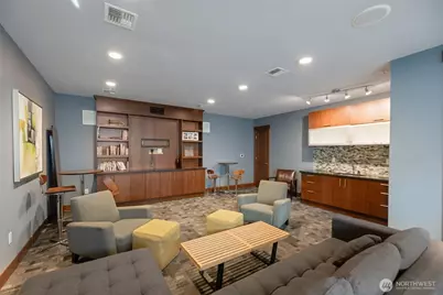 4547 8th Avenue NE #203, Seattle, WA 98105 - Photo 3