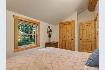 7482 Miller Way, Deming, WA 98244 - Photo 15