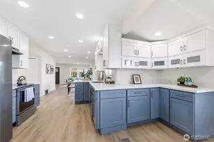 331 NE 53rd St, Seattle, WA 98105 - Photo 17