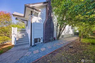 331 NE 53rd St, Seattle, WA 98105 - Photo 3