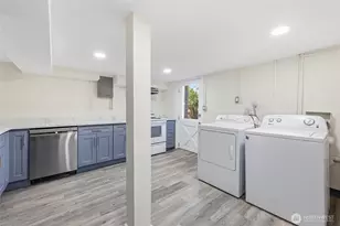 331 NE 53rd St, Seattle, WA 98105 - Photo 27