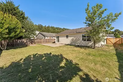 305 Nelsen Street NE, Orting, WA 98360 - Photo 23