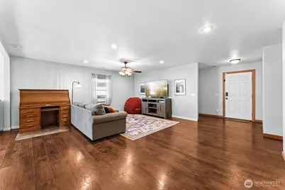 305 Nelsen Street NE, Orting, WA 98360 - Photo 7