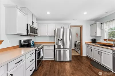 305 Nelsen Street NE, Orting, WA 98360 - Photo 11