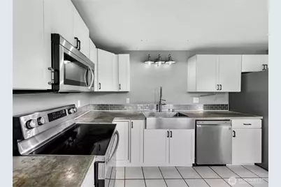 9020 13th St NE, Lake Stevens, WA 98258 - Photo 21