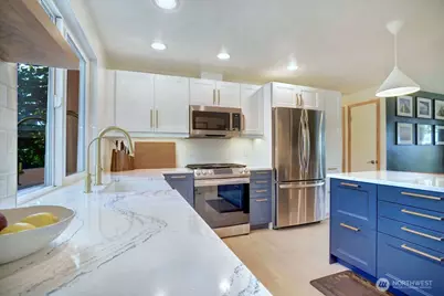 10825 SE 232nd Street, Kent, WA 98031 - Photo 3