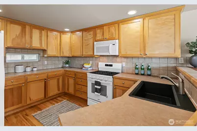 3607 22nd, Unit A Avenue W #A, Seattle, WA 98199 - Photo 7