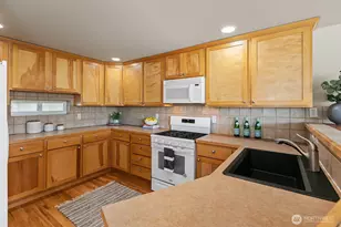 3607 22nd Ave W, Seattle, WA 98199 - Photo 7