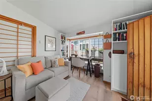2727 Fairview Ave E, Seattle, WA 98102 - Photo 9