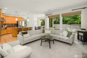 27422 SE 8th Pl, Sammamish, WA 98075 - Photo 11