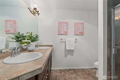 15652 NE 103rd Court #103, Redmond, WA 98052 - Photo 17