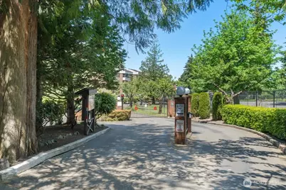 10823 Glen Acres Drive S #B, Seattle, WA 98168 - Photo 27