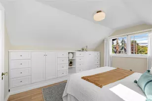 3929 Ashworth Ave N, Seattle, WA 98103 - Photo 17