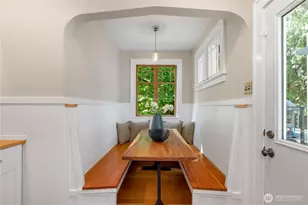 3929 Ashworth Ave N, Seattle, WA 98103 - Photo 11