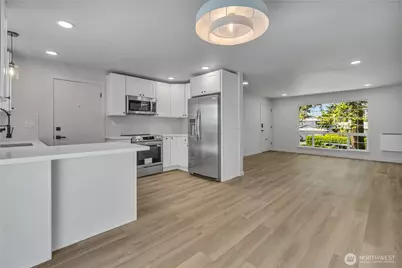 3425 S 176th Street #212, SeaTac, WA 98188 - Photo 9