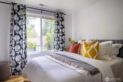 15104 Sunrise Drive NE, Bainbridge Island, WA 98110 - Photo 17