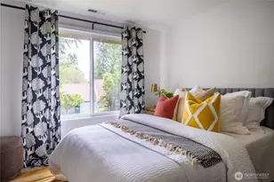 15104 Sunrise Drive NE, Bainbridge Island, WA 98110 - Photo 17