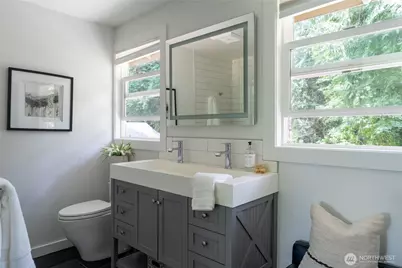 15104 Sunrise Drive NE, Bainbridge Island, WA 98110 - Photo 15