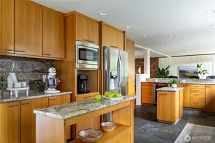 15104 Sunrise Drive NE, Bainbridge Island, WA 98110 - Photo 7