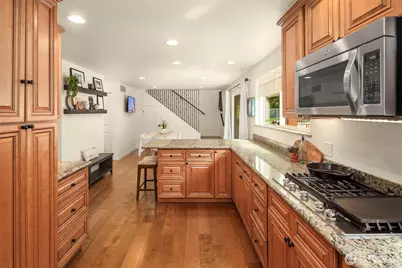 17371 NE 160th Street, Woodinville, WA 98072 - Photo 9