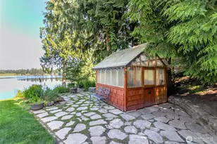 7902 Kelly Beach Rd, Olympia, WA 98513 - Photo 9