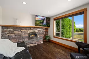 794 W Smith Rd, Bellingham, WA 98226 - Photo 11