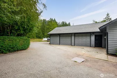 221 Russell Road, Snohomish, WA 98290 - Photo 5