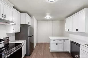 621 S Pine St, Tacoma, WA 98405 - Photo 11