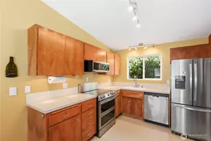 4718 48th Ave SW, Seattle, WA 98116 - Photo 13
