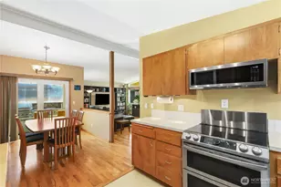 4718 48th Ave SW, Seattle, WA 98116 - Photo 15