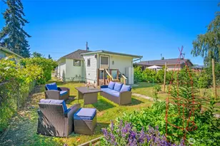 811 W Hazel St, Mount Vernon, WA 98273 - Photo 1