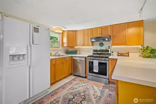 811 W Hazel St, Mount Vernon, WA 98273 - Photo 9