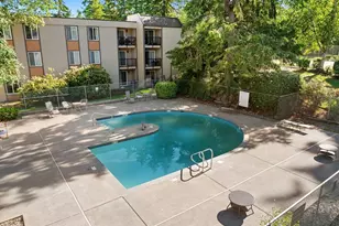 14645 NE 34th St, Bellevue, WA 98007 - Photo 19