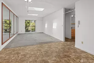 14645 NE 34th St, Bellevue, WA 98007 - Photo 9