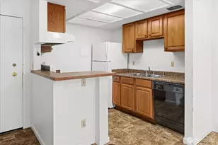 14645 NE 34th St, Bellevue, WA 98007 - Photo 7