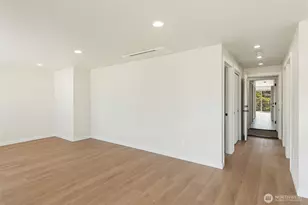 2201 NW 64th St, Seattle, WA 98107 - Photo 13