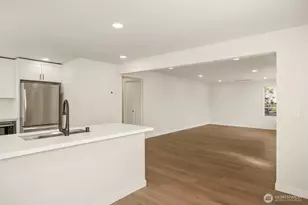 2201 NW 64th St, Seattle, WA 98107 - Photo 9