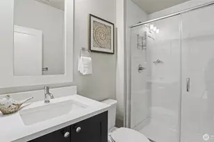 221 Shadow Ave NE, Renton, WA 98059 - Photo 15