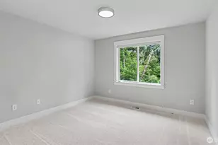 221 Shadow Ave NE, Renton, WA 98059 - Photo 23