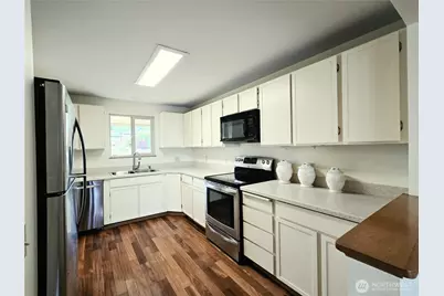 1301 S 3rd Avenue #2B, Sequim, WA 98382 - Photo 7