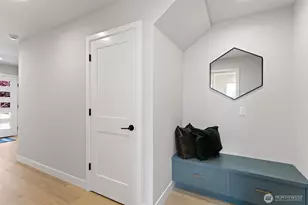 4116 NE 60th St, Seattle, WA 98115 - Photo 9
