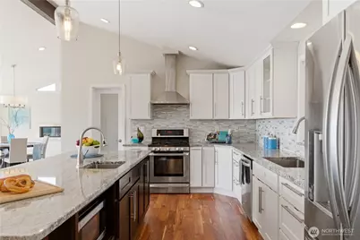5530 Frances Avenue NE, Tacoma, WA 98422 - Photo 13