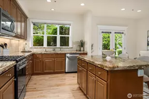 35225 SE Sequoia Pl, Snoqualmie, WA 98065 - Photo 11