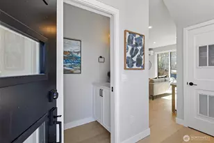 4114 NE 60th St, Seattle, WA 98115 - Photo 5